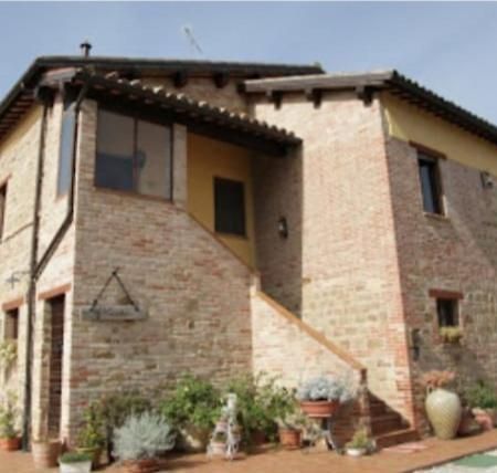 Agriturismo Il Casolare Bed & Breakfast San Ginesio Ngoại thất bức ảnh